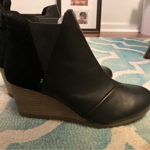 NWT Toms Kelsey Wedge Bootie Sz 8.5, Black